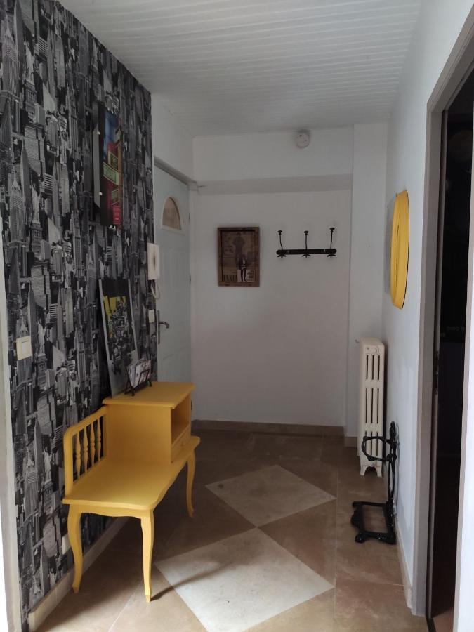 Locn'Roll Apartment Semur-en-Auxois Exterior photo